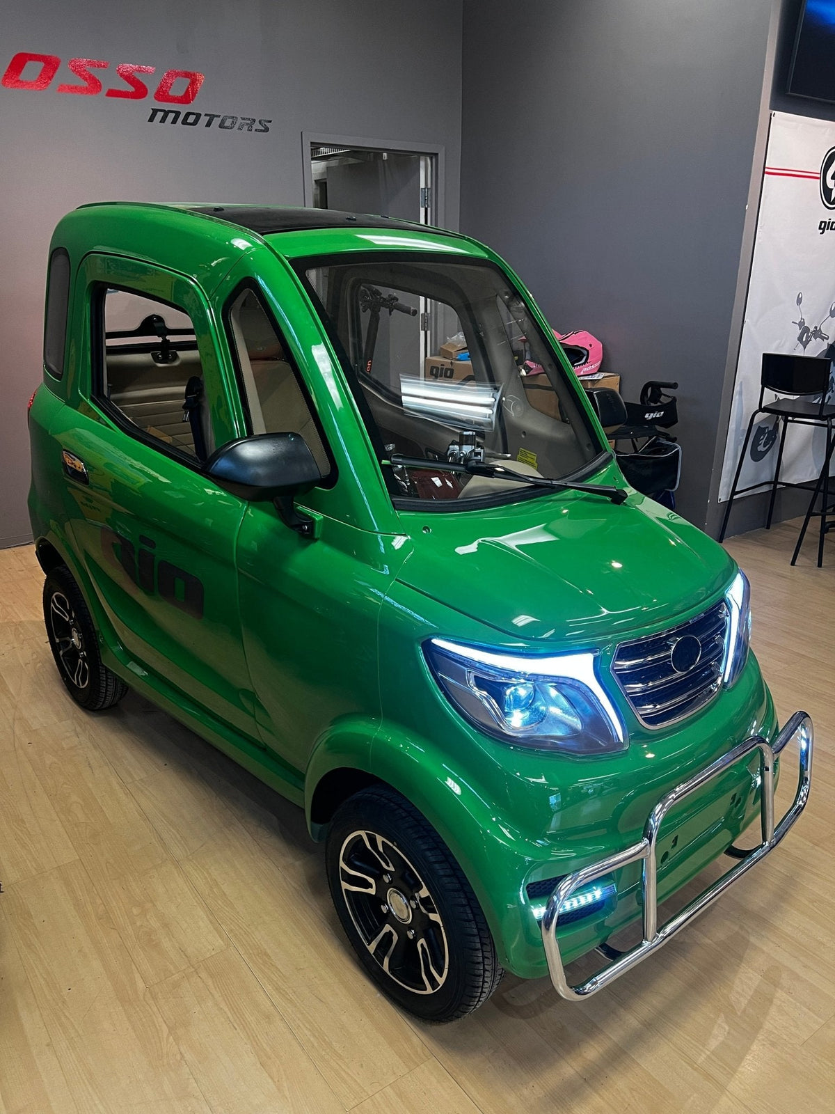 GIO Golf PR Long Range Fully Enclosed Mobility Scooter