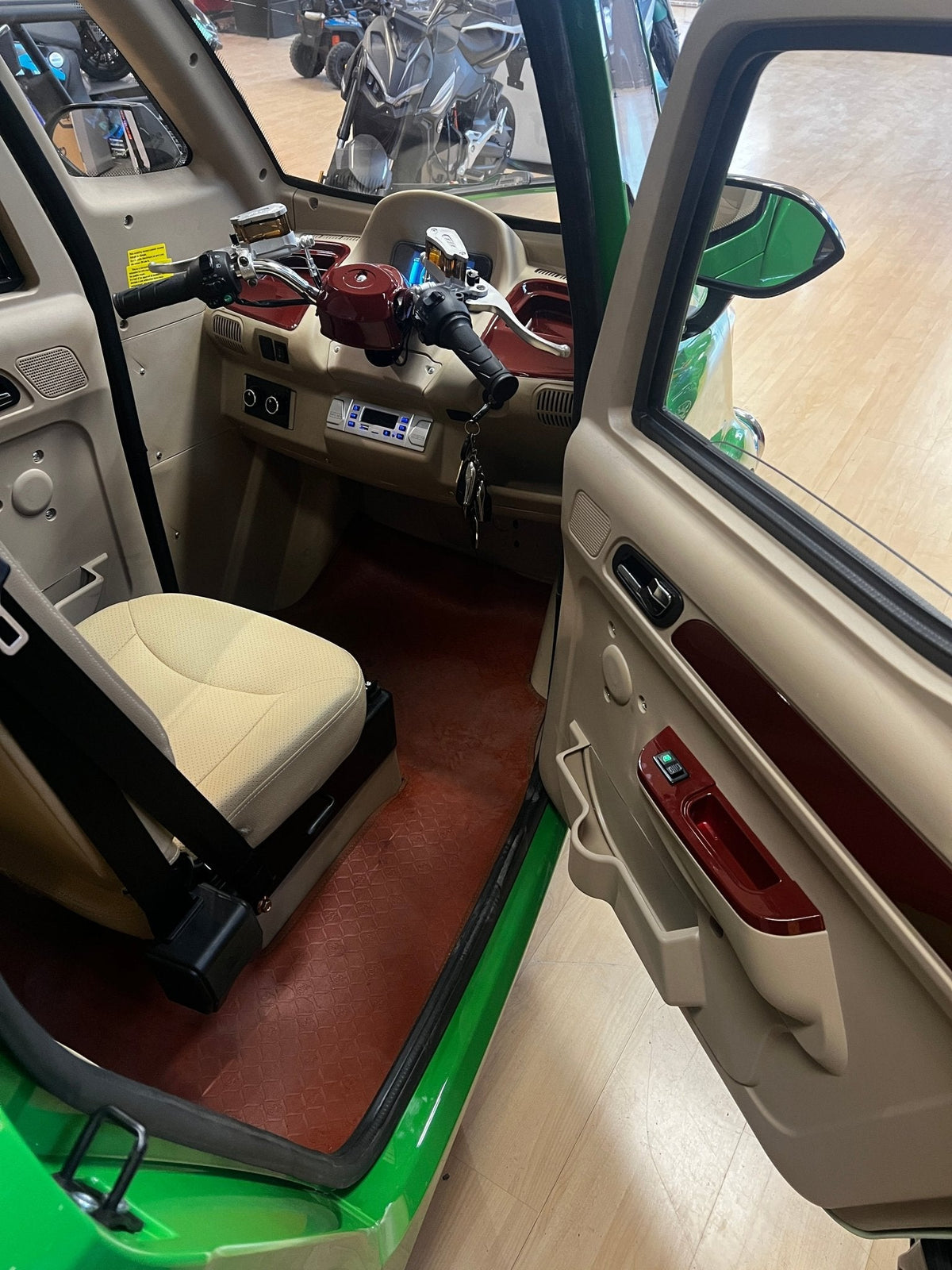 GIO Golf PR Long Range Fully Enclosed Mobility Scooter