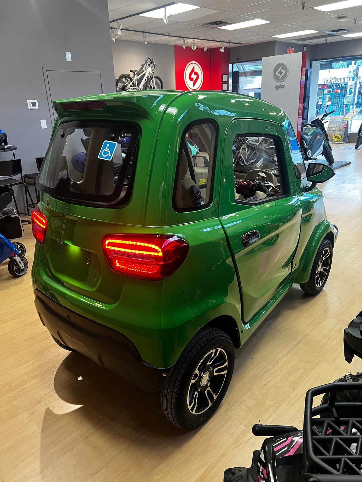 GIO Golf PR Long Range Fully Enclosed Mobility Scooter